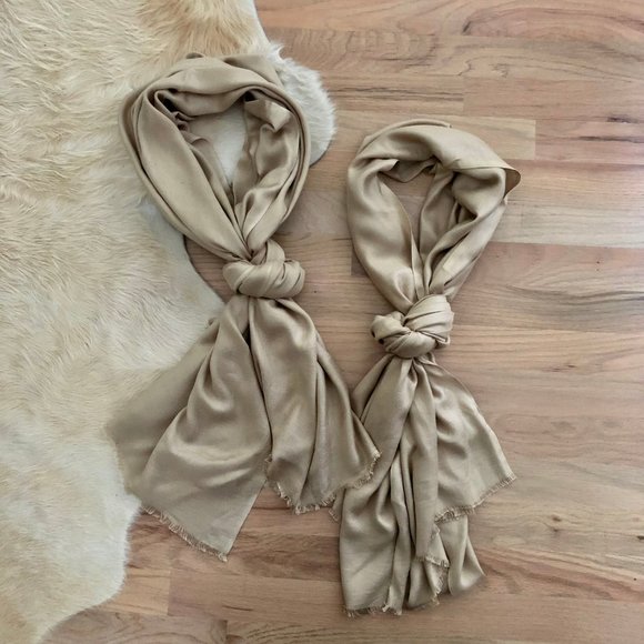 Liz Claiborne Scarf Shawl - Picture 1 of 7